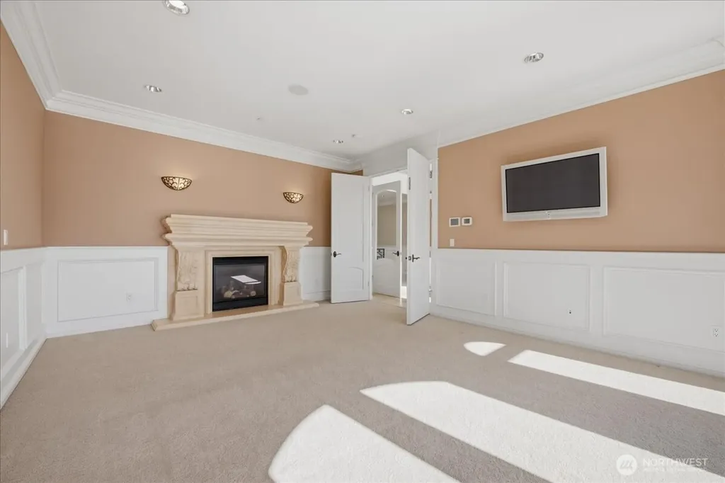 1465 Evergreen Point Road Medina WA 98039