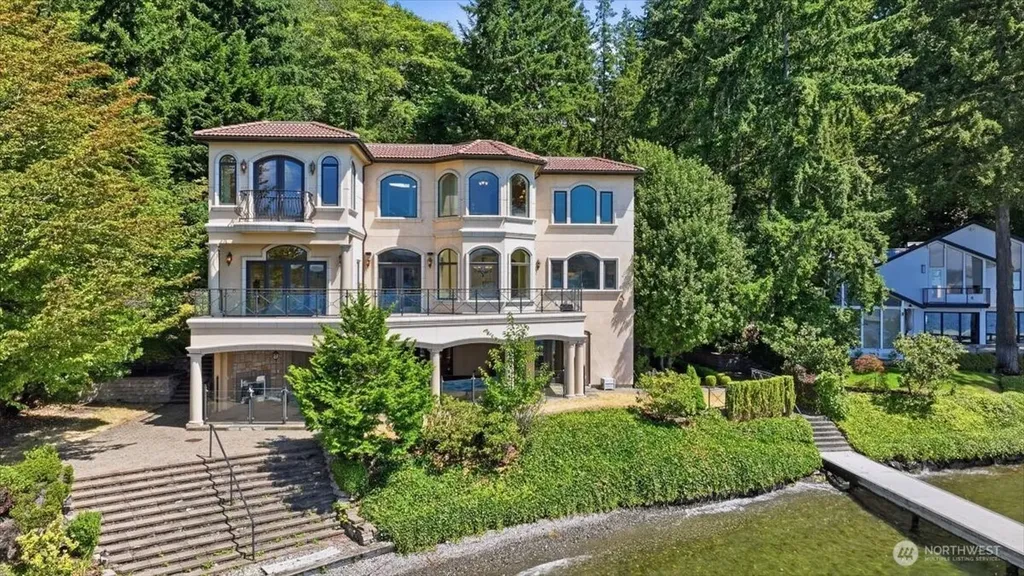 1465 Evergreen Point Road Medina WA 98039