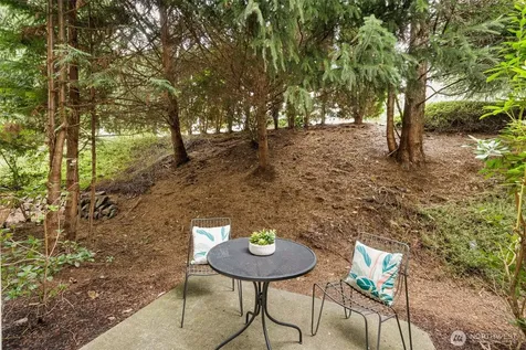 23120 SE Black Nugget Road Issaquah WA 98029