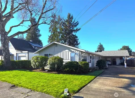 606 8th Street NW Puyallup WA 98371
