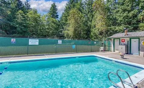 8060 NE Seawind Avenue Poulsbo WA 98370