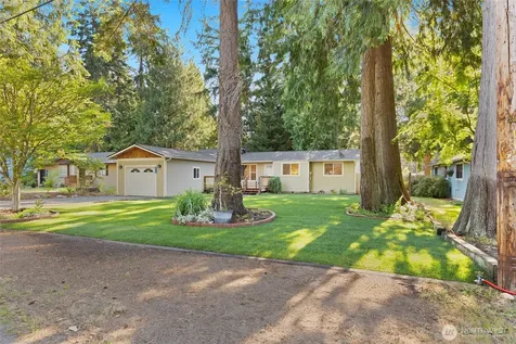 8060 NE Seawind Avenue Poulsbo WA 98370