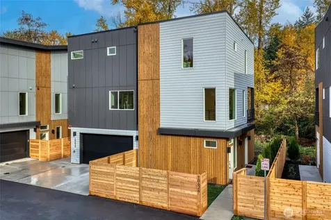 10626 E Riverside Drive Bothell WA 98011