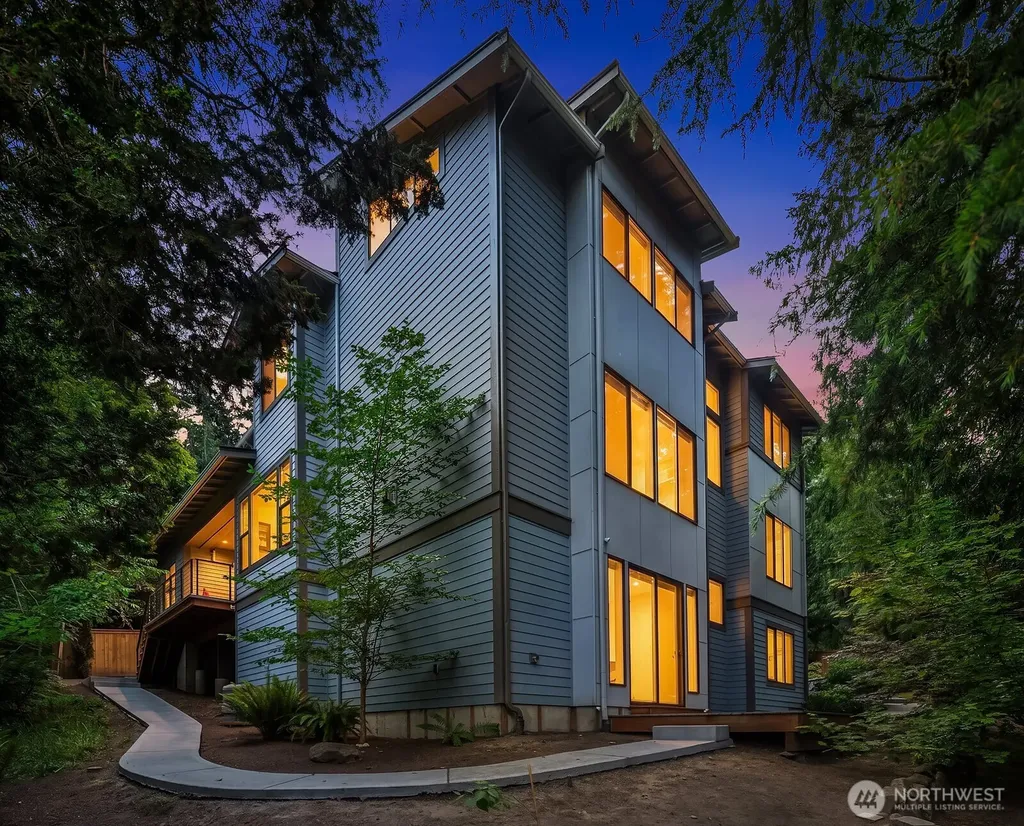 3230 175th Court NE Redmond WA 98052