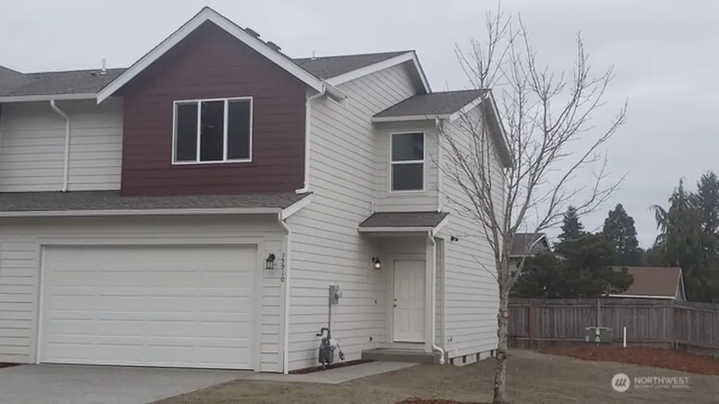 15908 39th Ave East Tacoma WA 98446