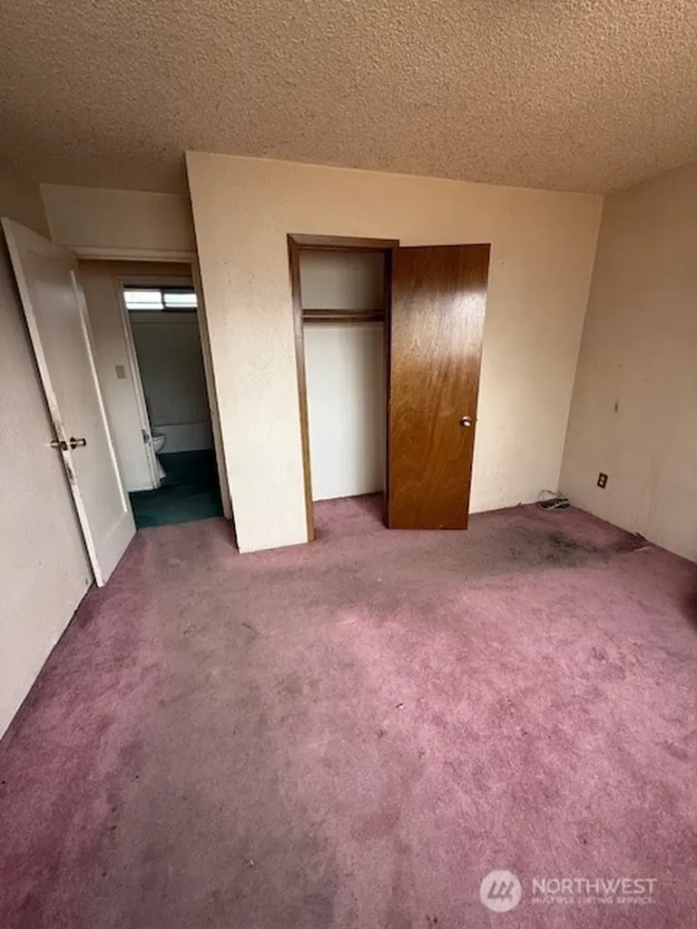 710 S Hawthorne Drive Moses Lake WA 98837