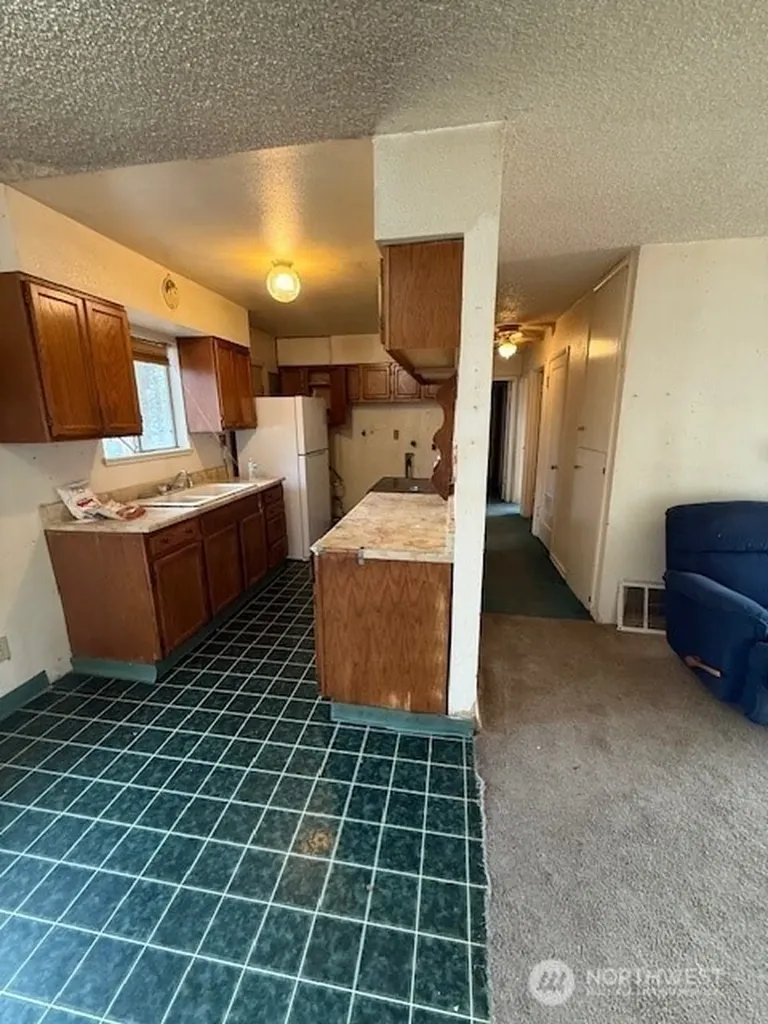 710 S Hawthorne Drive Moses Lake WA 98837