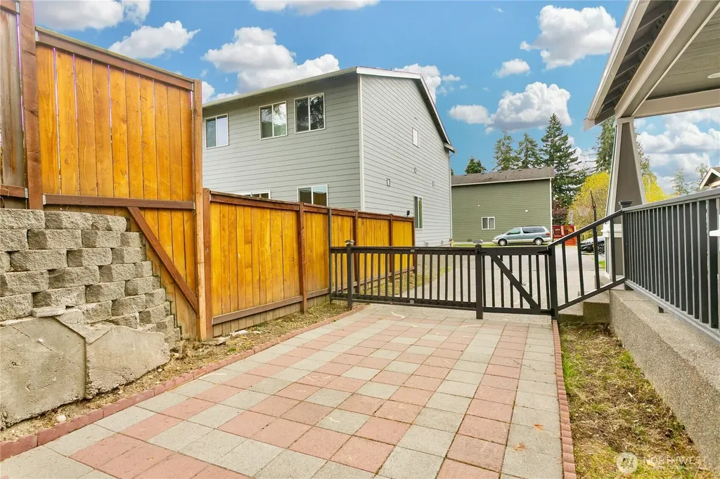 4333 S 52nd Street Tacoma WA 98409