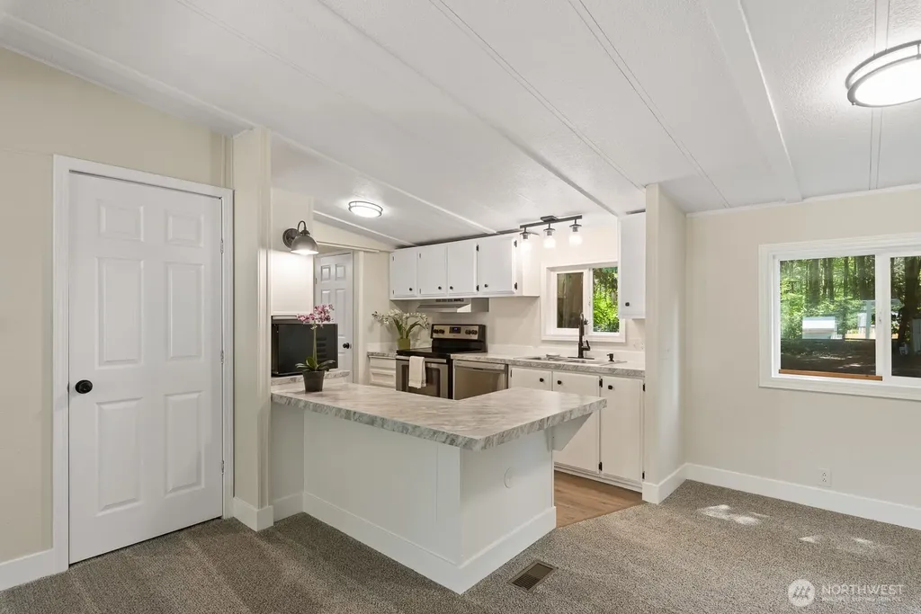 922 124th Place NW Marysville WA 98271