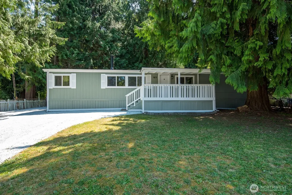 922 124th Place NW Marysville WA 98271
