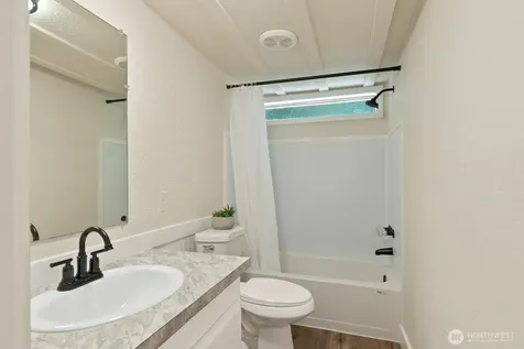 922 124th Place NW Marysville WA 98271