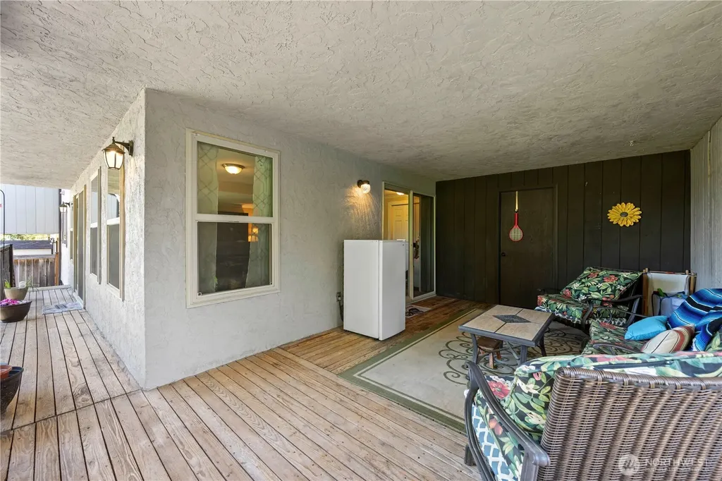 1132 90th Street SW Everett WA 98204