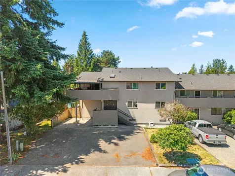 1132 90th Street SW Everett WA 98204