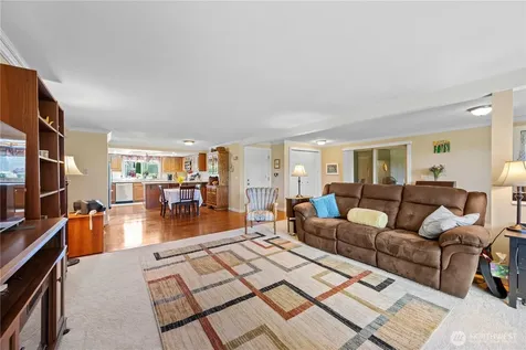 1132 90th Street SW Everett WA 98204