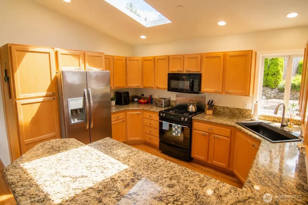 12415 6th Avenue NW Gig Harbor WA 98332