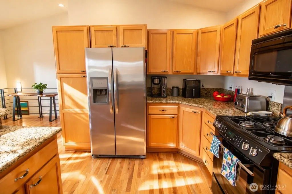 12415 6th Avenue NW Gig Harbor WA 98332
