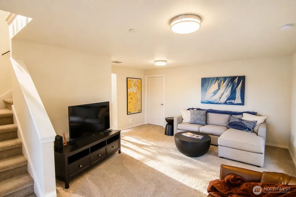 12415 6th Avenue NW Gig Harbor WA 98332