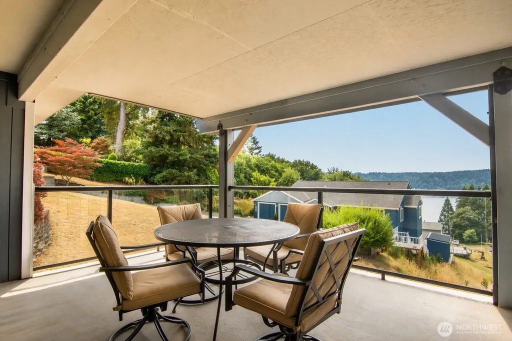 12415 6th Avenue NW Gig Harbor WA 98332