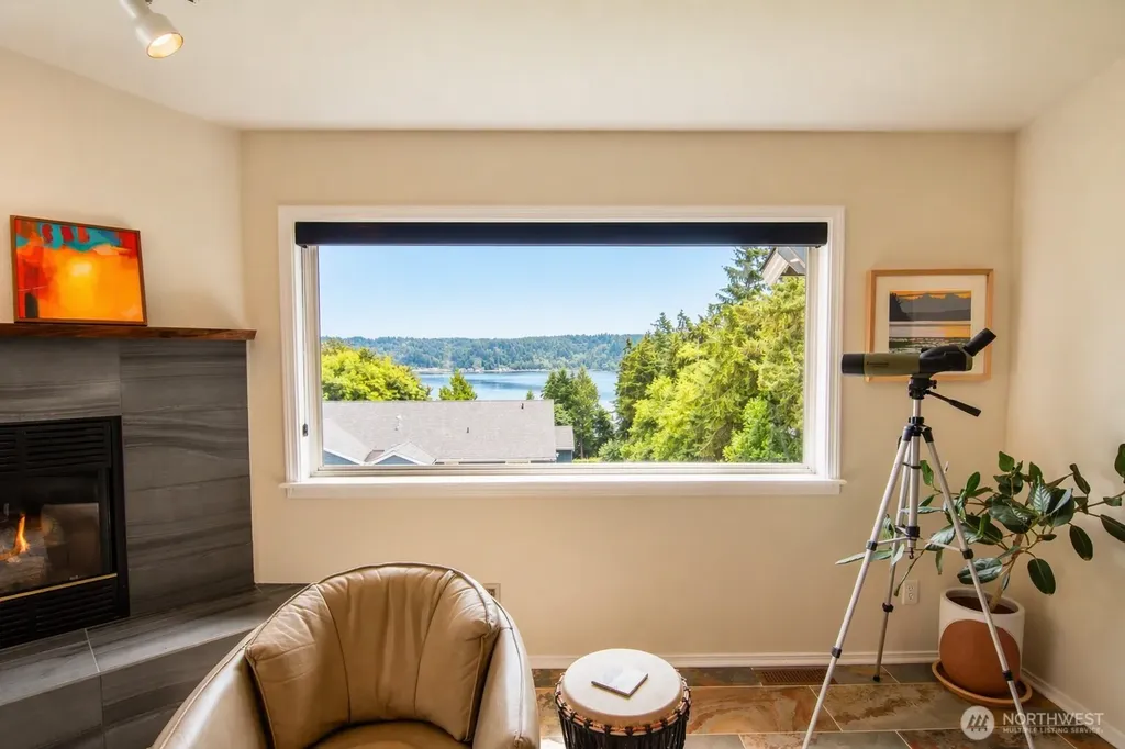 12415 6th Avenue NW Gig Harbor WA 98332