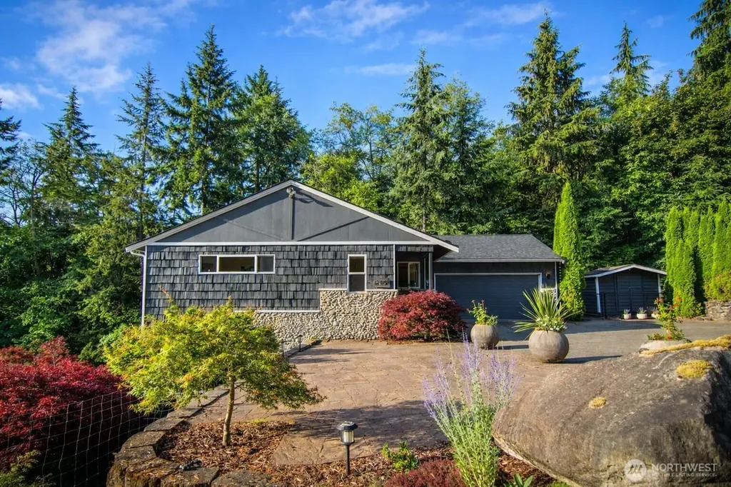 12415 6th Avenue NW Gig Harbor WA 98332