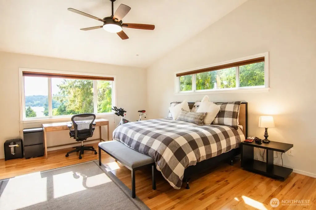 12415 6th Avenue NW Gig Harbor WA 98332
