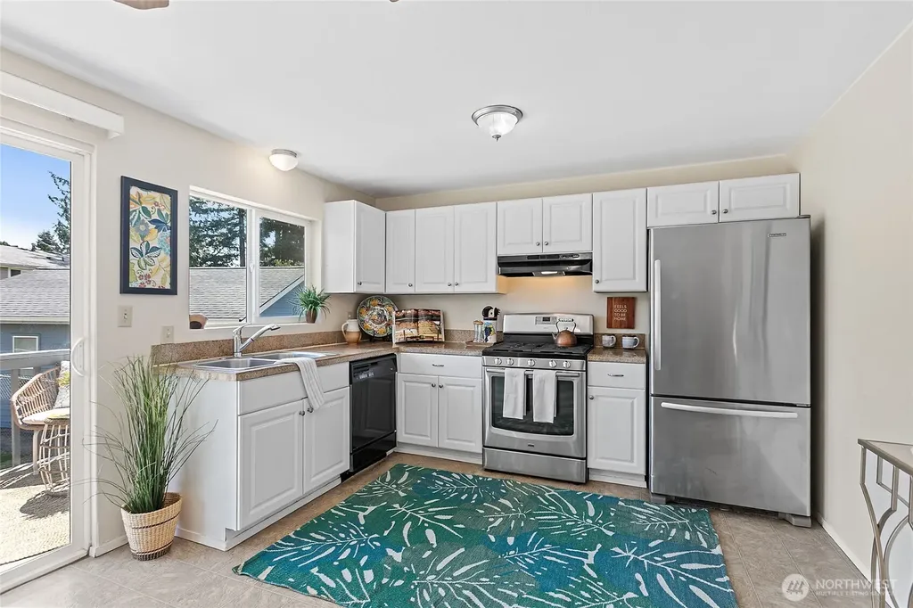 2810 W Crestline Drive Bellingham WA 98226