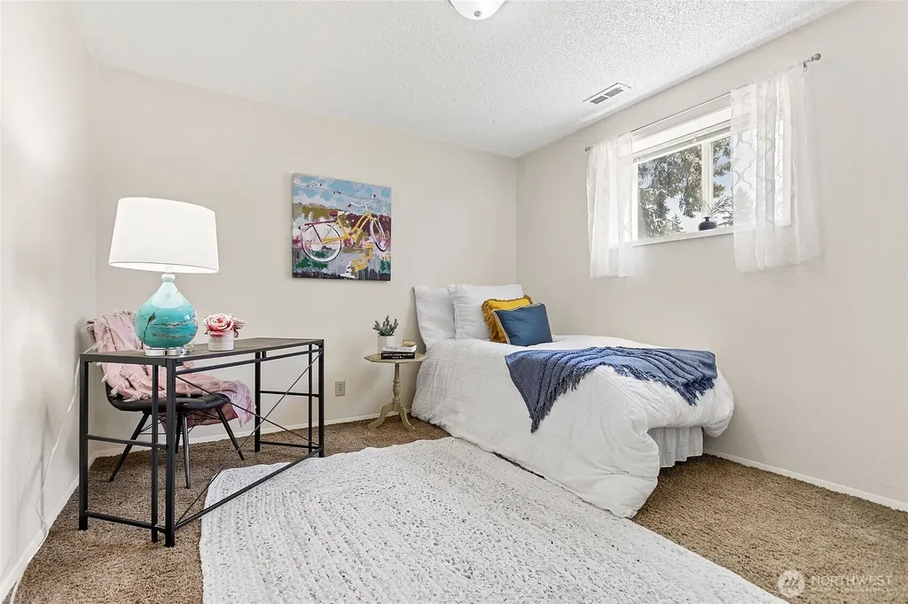 2810 W Crestline Drive Bellingham WA 98226