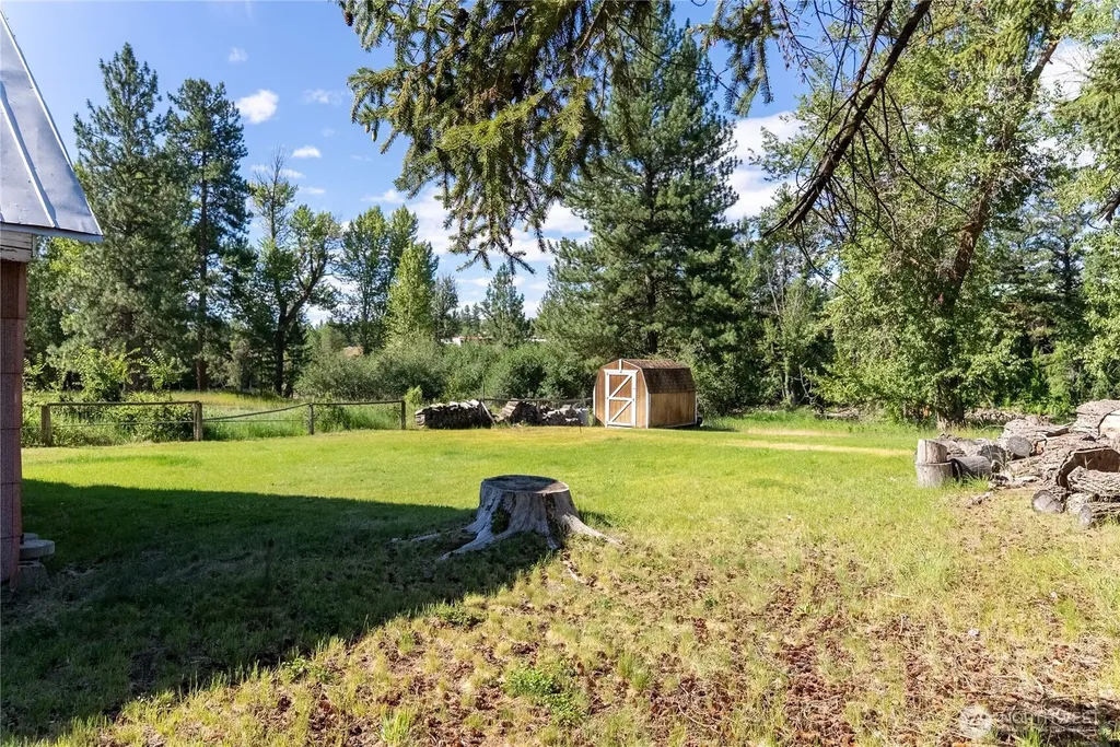 821 Riverside Street Winthrop WA 98862