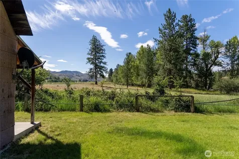 821 Riverside Street Winthrop WA 98862