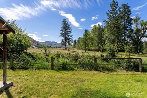 821 Riverside Street Winthrop WA 98862