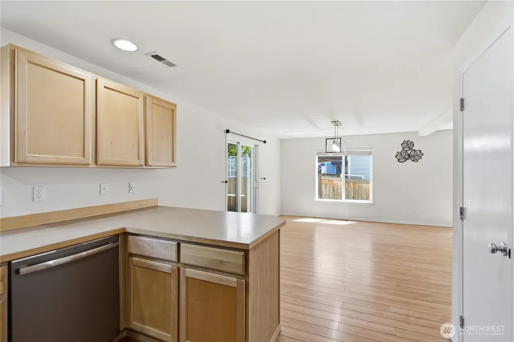 3929 152nd Place SE Bothell WA 98012