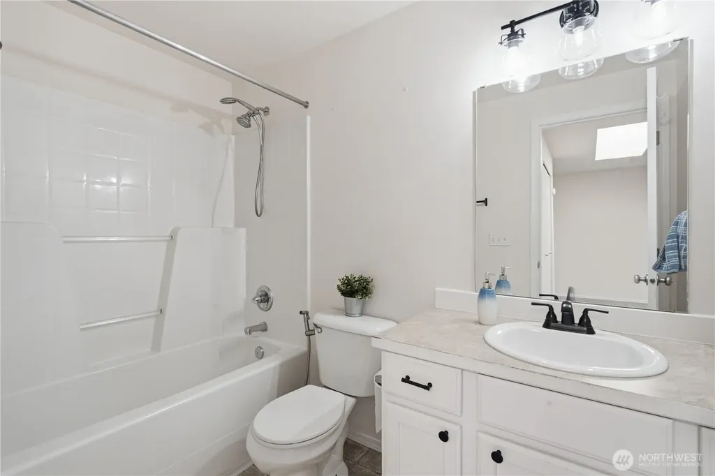 3929 152nd Place SE Bothell WA 98012