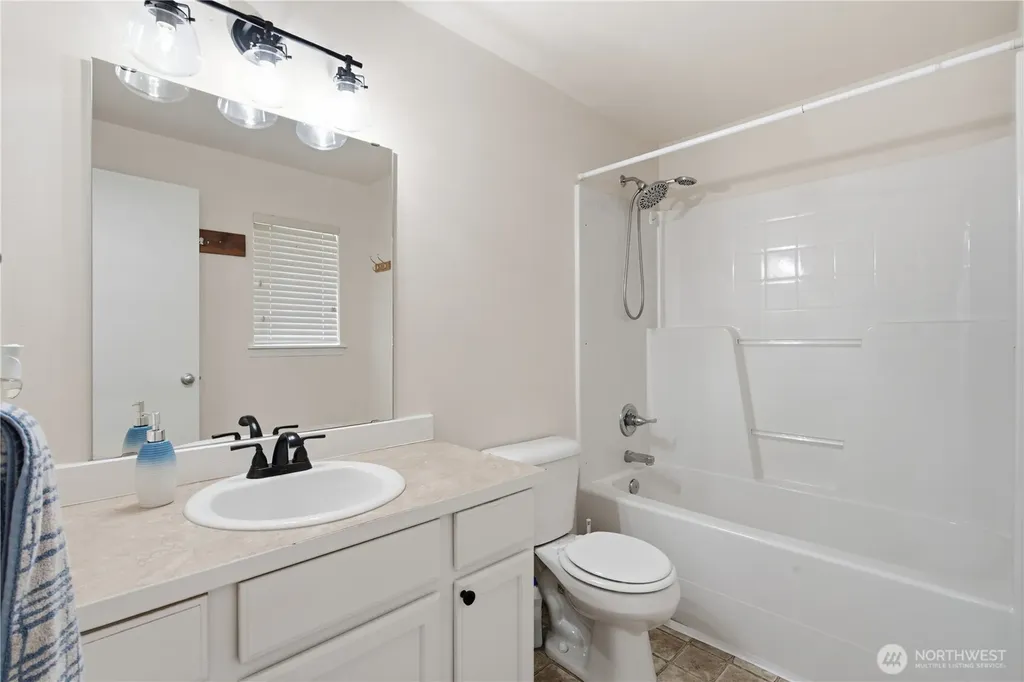 3929 152nd Place SE Bothell WA 98012