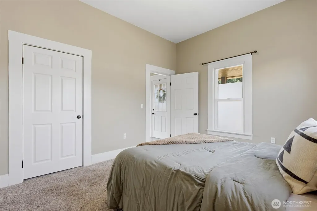 337 Loves Avenue Woodland WA 98674