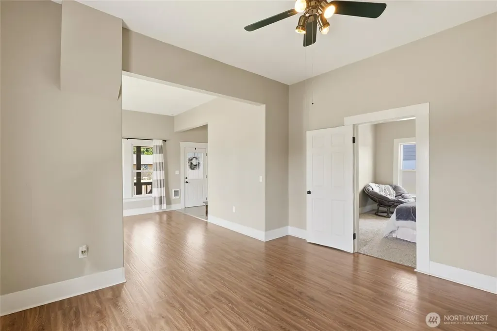 337 Loves Avenue Woodland WA 98674