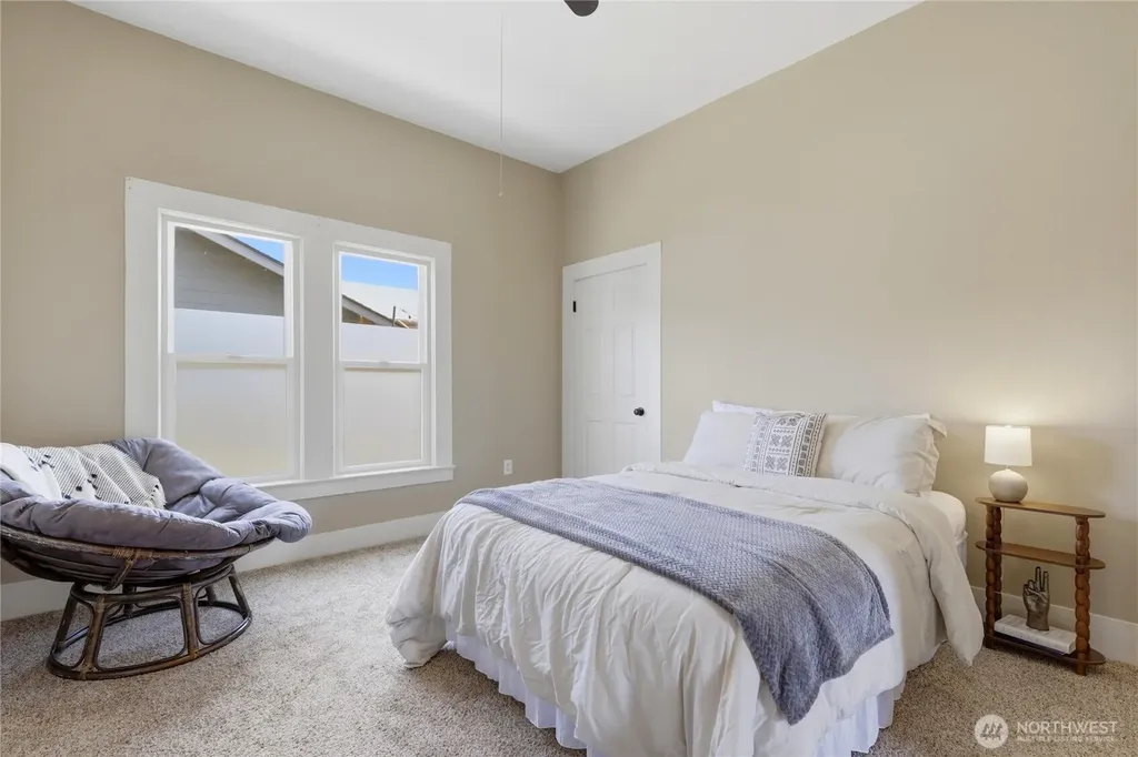 337 Loves Avenue Woodland WA 98674