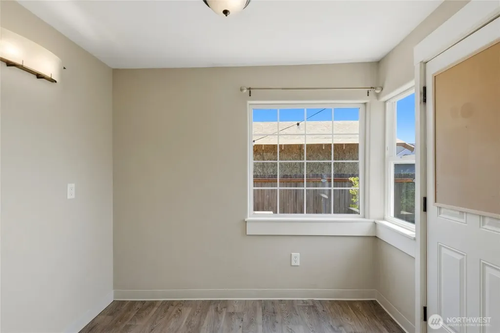 337 Loves Avenue Woodland WA 98674