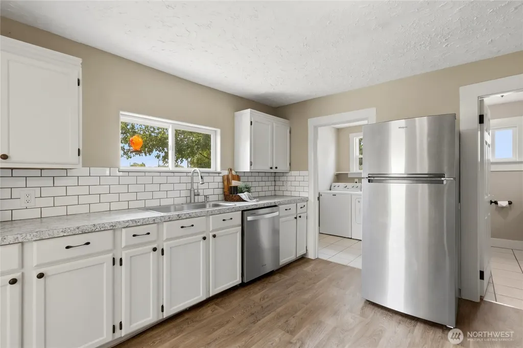 337 Loves Avenue Woodland WA 98674