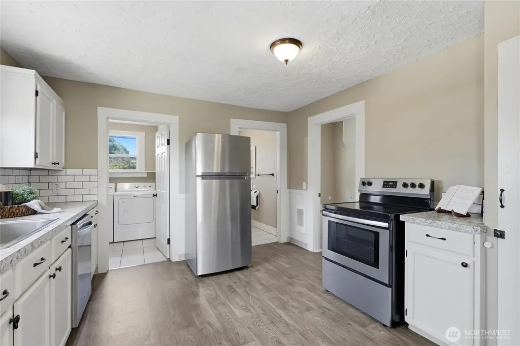 337 Loves Avenue Woodland WA 98674