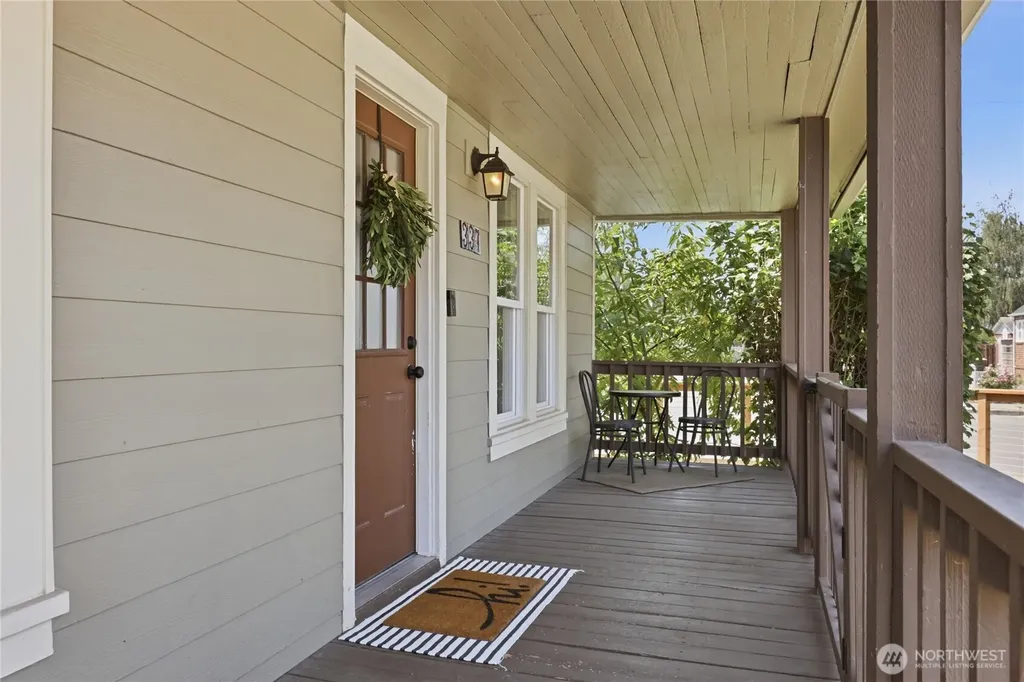 337 Loves Avenue Woodland WA 98674