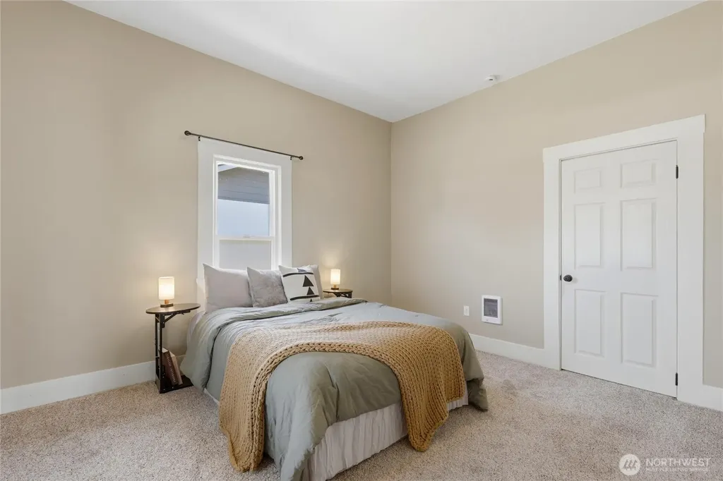 337 Loves Avenue Woodland WA 98674