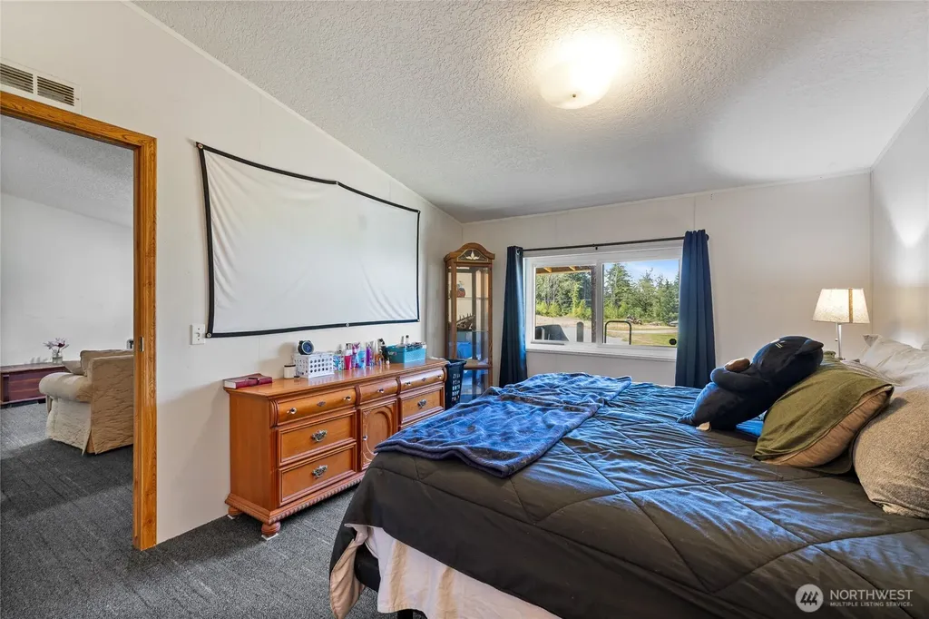 29427 Orting Kapowsin Highway E Graham WA 98338