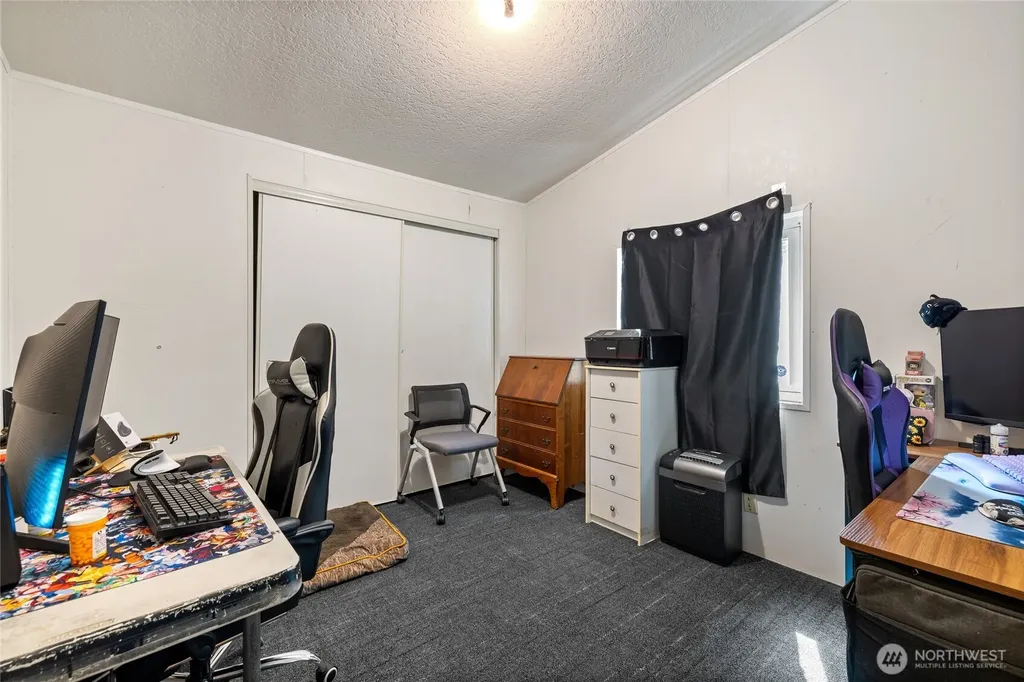 29427 Orting Kapowsin Highway E Graham WA 98338