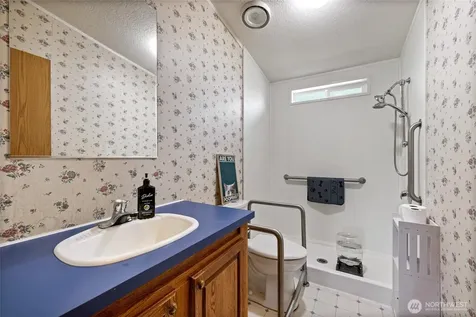 29427 Orting Kapowsin Highway E Graham WA 98338
