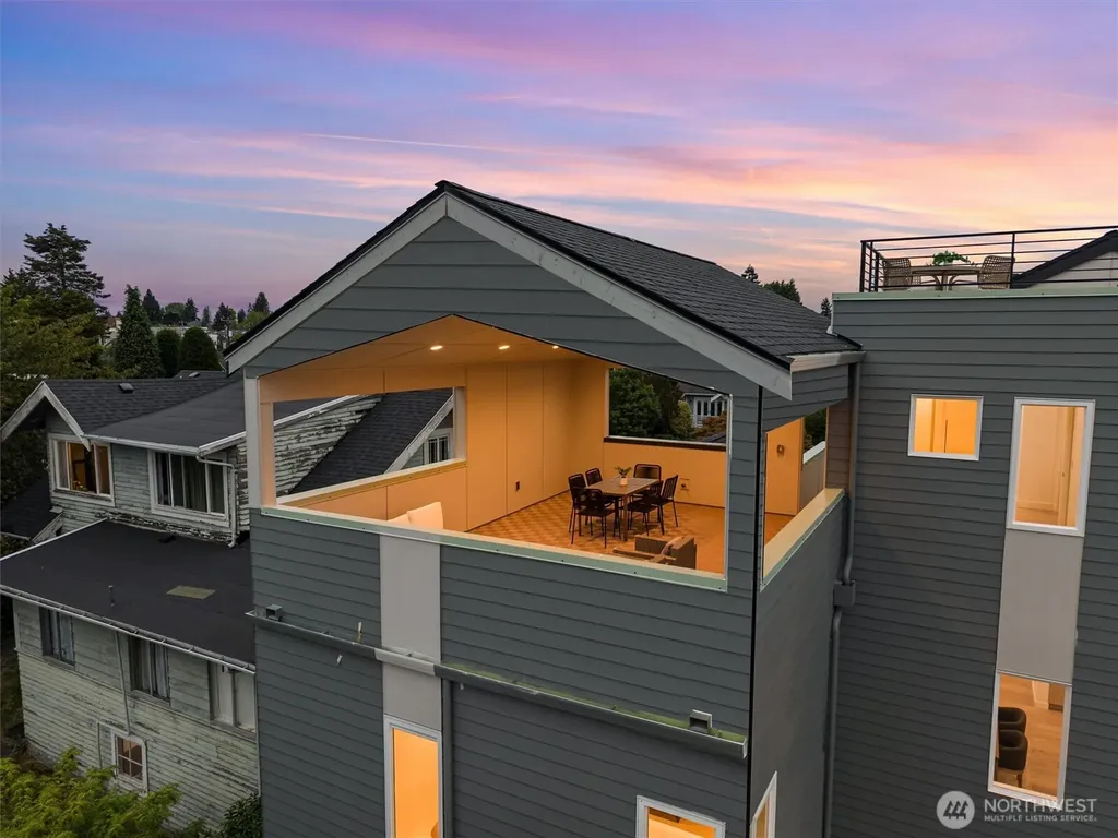 4047 44th Avenue SW Seattle WA 98116