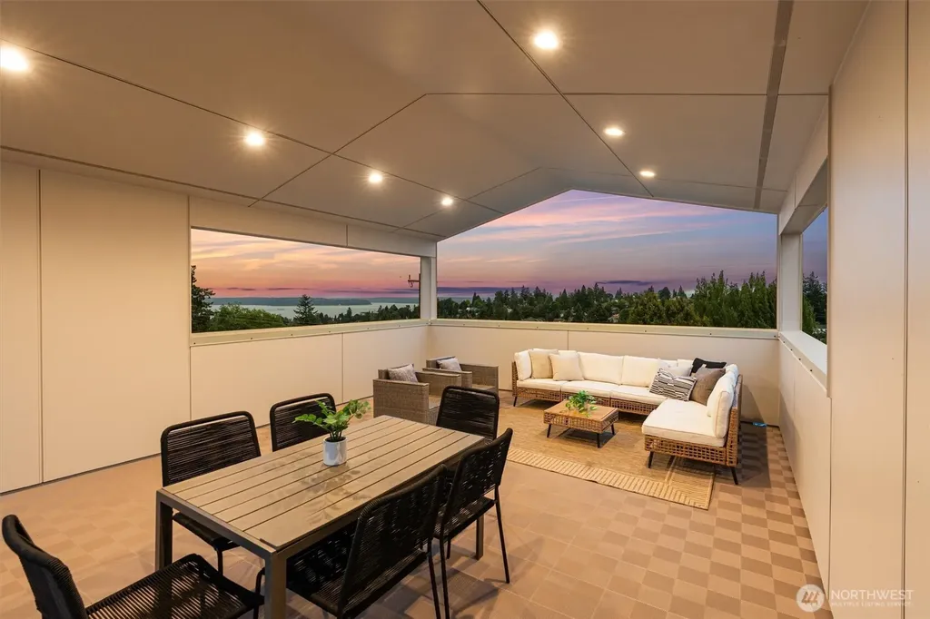 4047 44th Avenue SW Seattle WA 98116