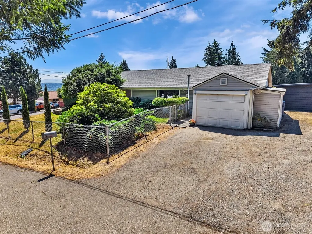 4815 S 184th Street Seatac WA 98188