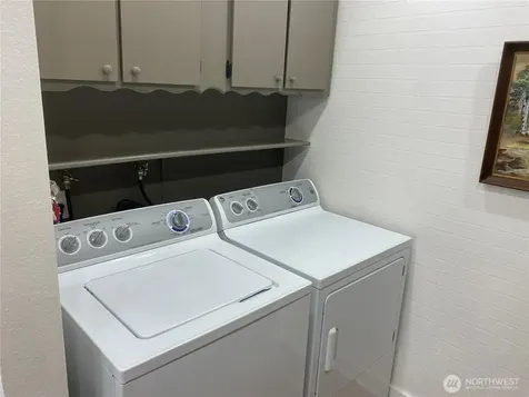 100 Simon East Wenatchee WA 98802