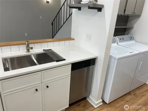 100 Simon East Wenatchee WA 98802