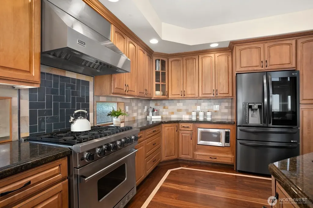 3021 70th Avenue SE Mercer Island WA 98040